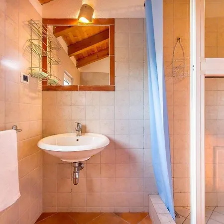 Vila Teresa *