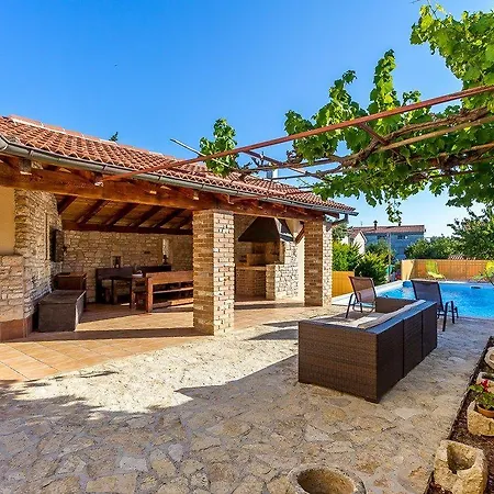 Teresa Holiday home Medulin