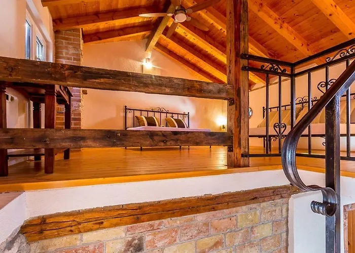 Teresa Villa Medulin