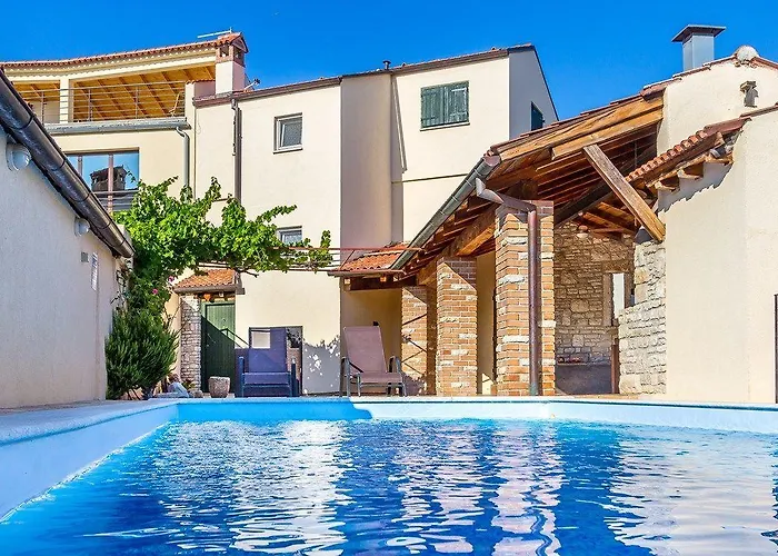 Teresa Villa Medulin